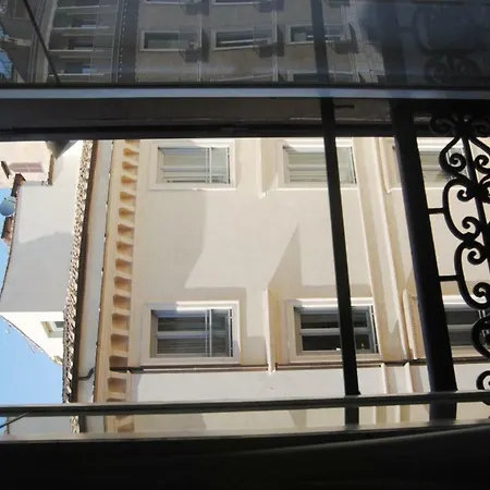 Pantheon White Apartmán *