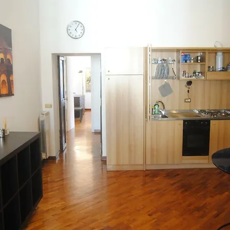Pantheon White Apartman *